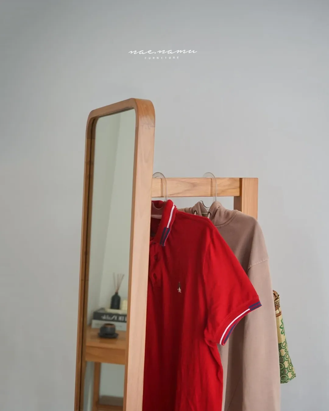 Standing Mirror Hanger Rack - Image 4