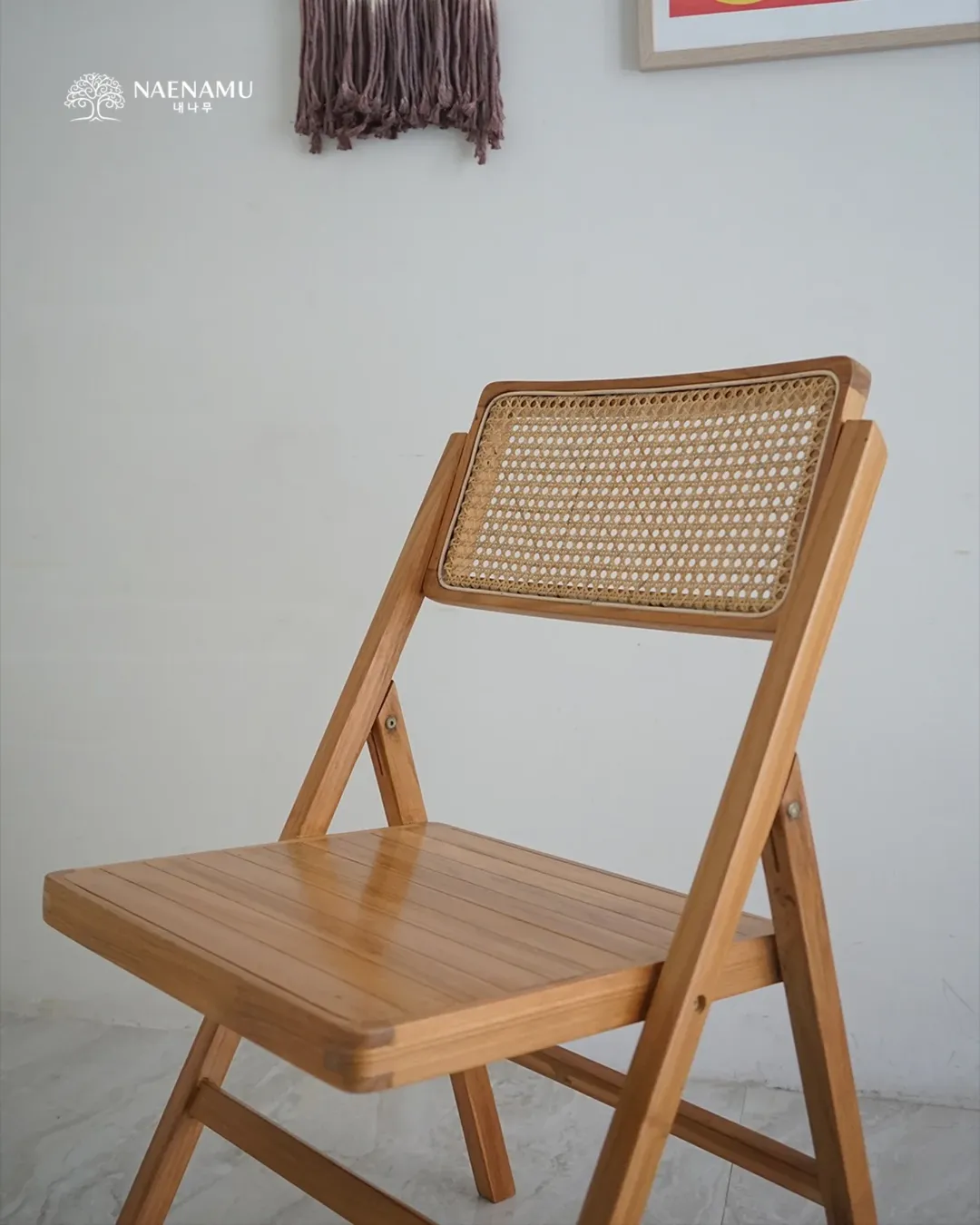 Rattan Folding Chair - Image 4